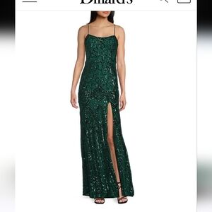 Elegant Green Sequin Gown worn once for a spring formal at school, 61 inch